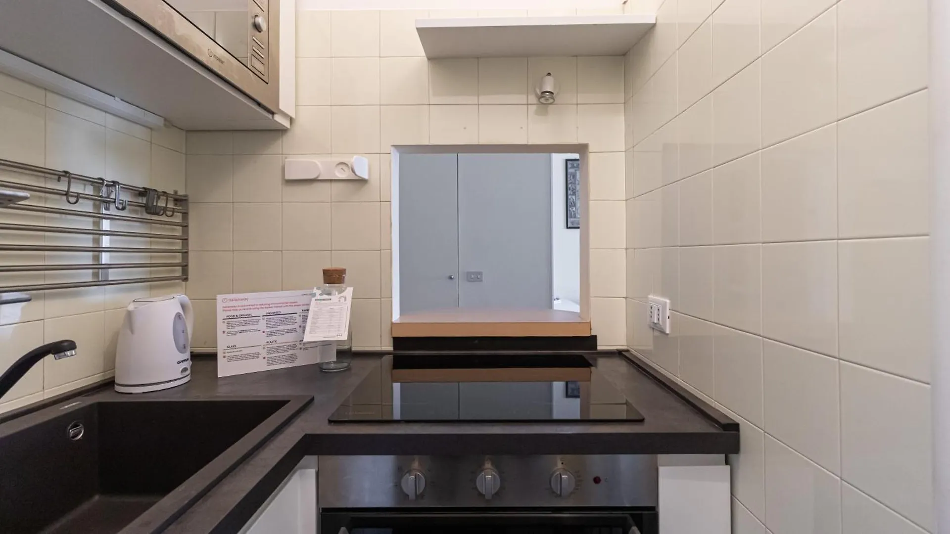 Italianway - Cipro 5 Apartamento Milão 0*,  Itália